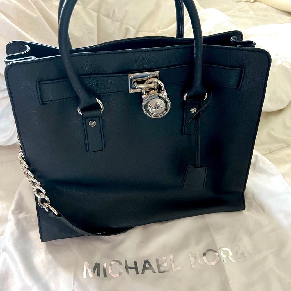 Michael Kors Handbag (Like New) with dust bag